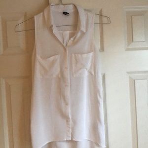 Divided White Sleeveless Blouse
